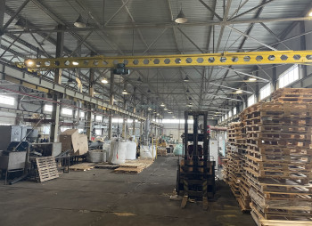 Продаж виробничого комплексу 4340 м2 з ділянкою 6,3 га, Київська область, Баришівка